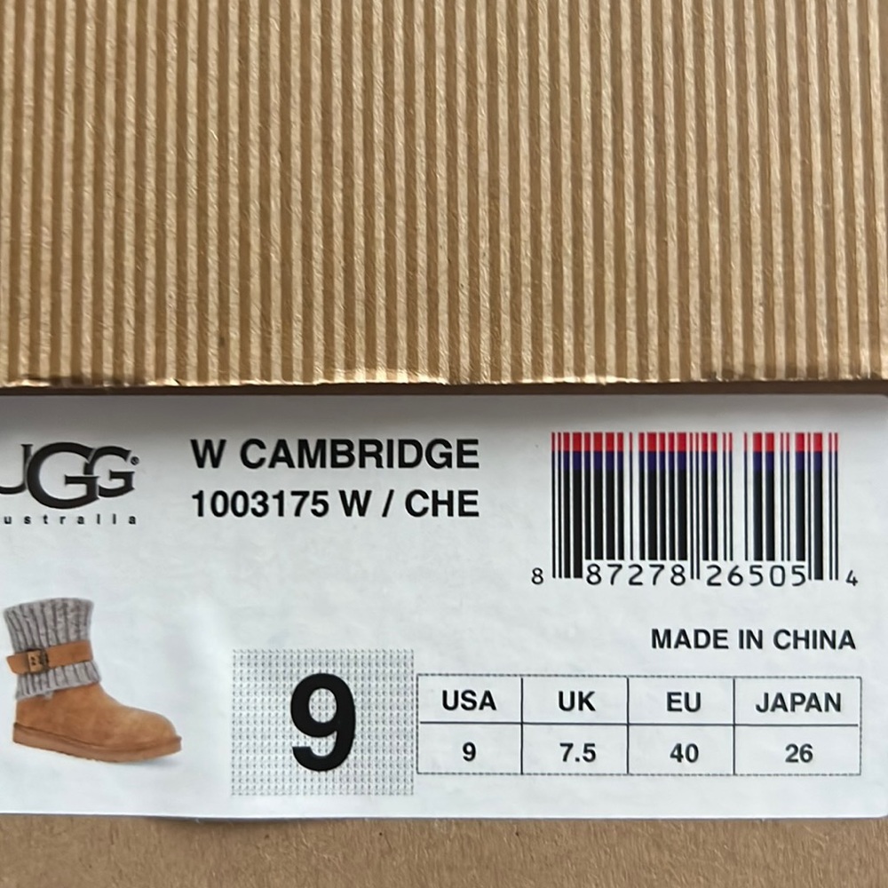 Ugg size 9 suede and wool boot